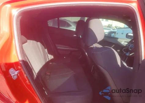 2018 Dodge Charger Sxt Plus z USA, uszkodzony, nr VIN 2C3CDXHG2JH220611